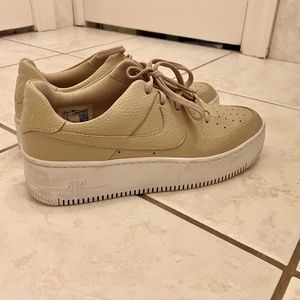 Women's Nike Air Force 1 Sage Low 2 shoes, 'Desert Ore' color